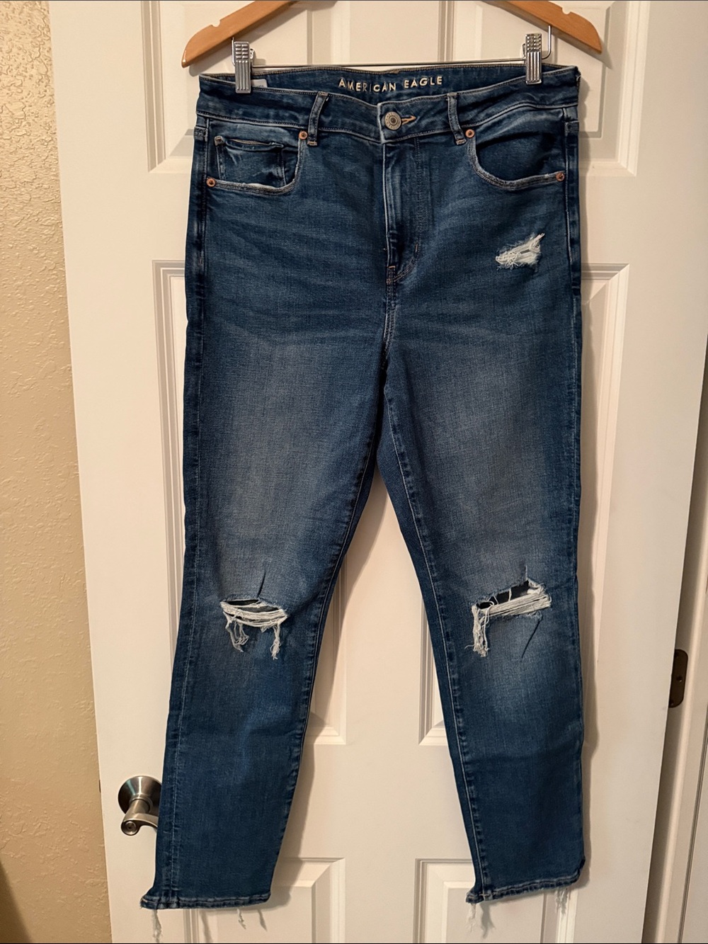 American Eagle Outfitters Women's Distressed Indigo Skinny Jeans